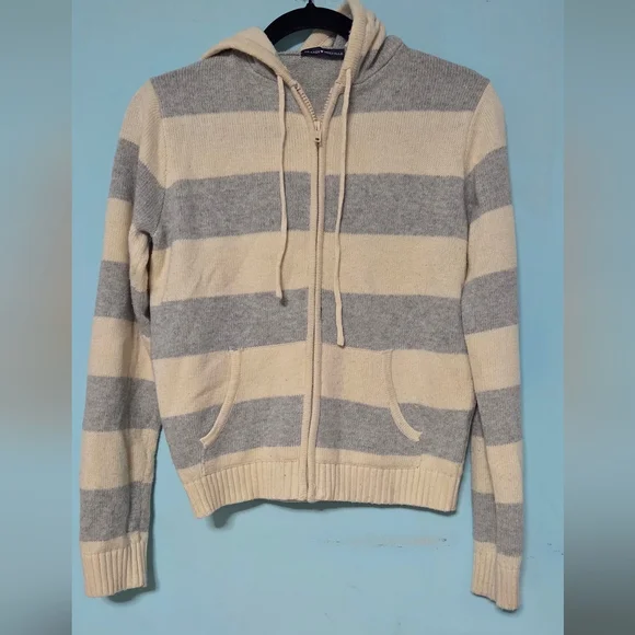 Brandy Melville Cream and Light Gray Striped Zip Hoodie - Picture 3 of 8